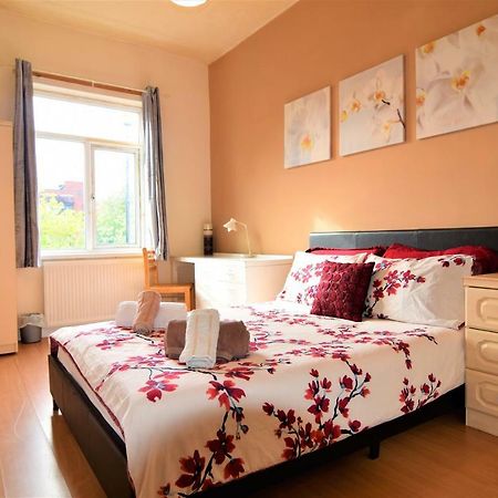 Manu'S Place Shared Apartments เบอร์มิงแฮม ภายนอก รูปภาพ
