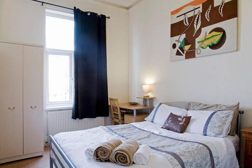 Manu'S Place Shared Apartments เบอร์มิงแฮม ภายนอก รูปภาพ