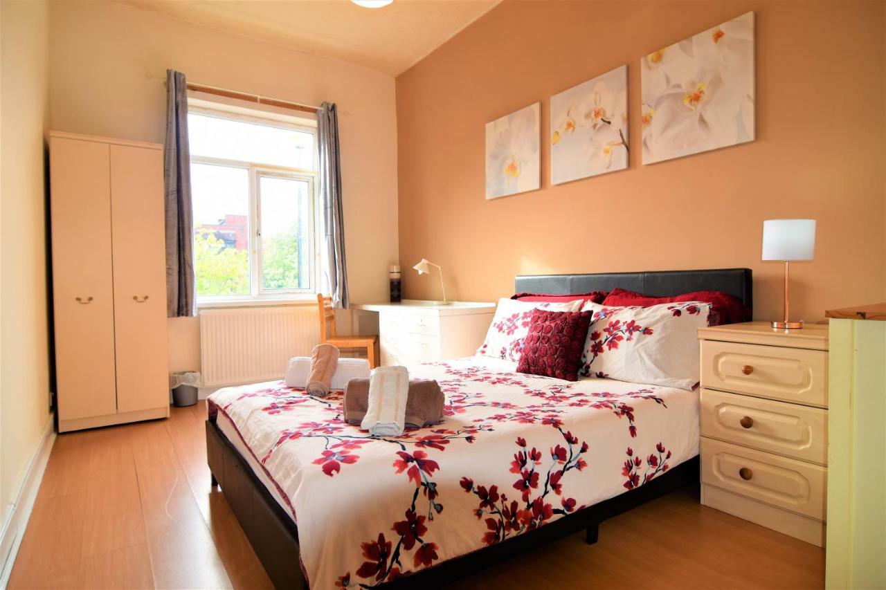 Manu'S Place Shared Apartments เบอร์มิงแฮม ภายนอก รูปภาพ