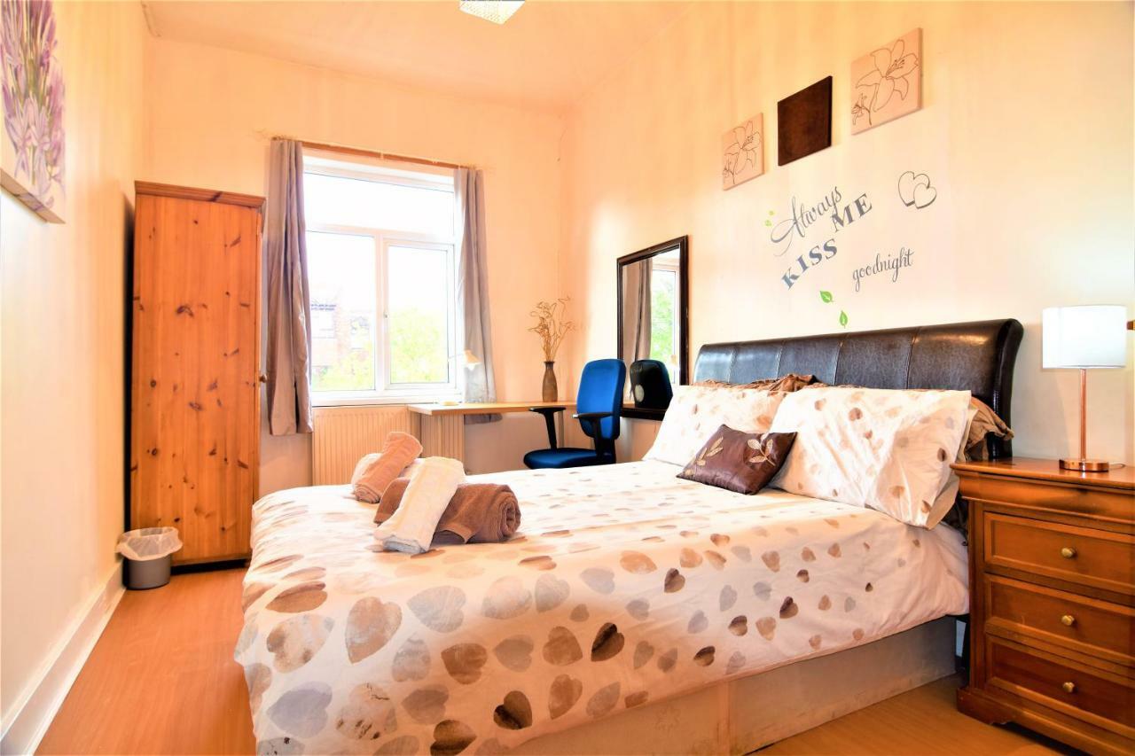Manu'S Place Shared Apartments เบอร์มิงแฮม ภายนอก รูปภาพ