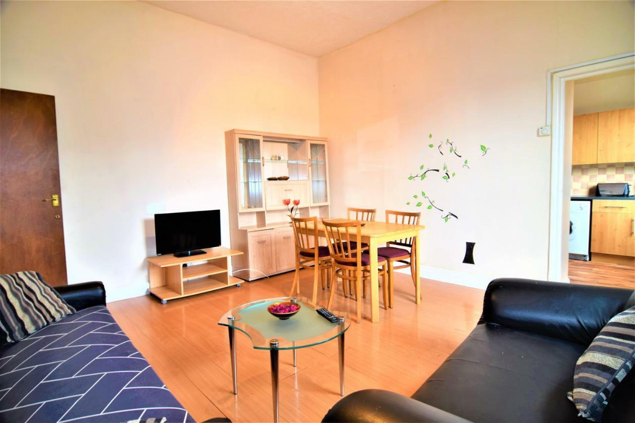 Manu'S Place Shared Apartments เบอร์มิงแฮม ภายนอก รูปภาพ