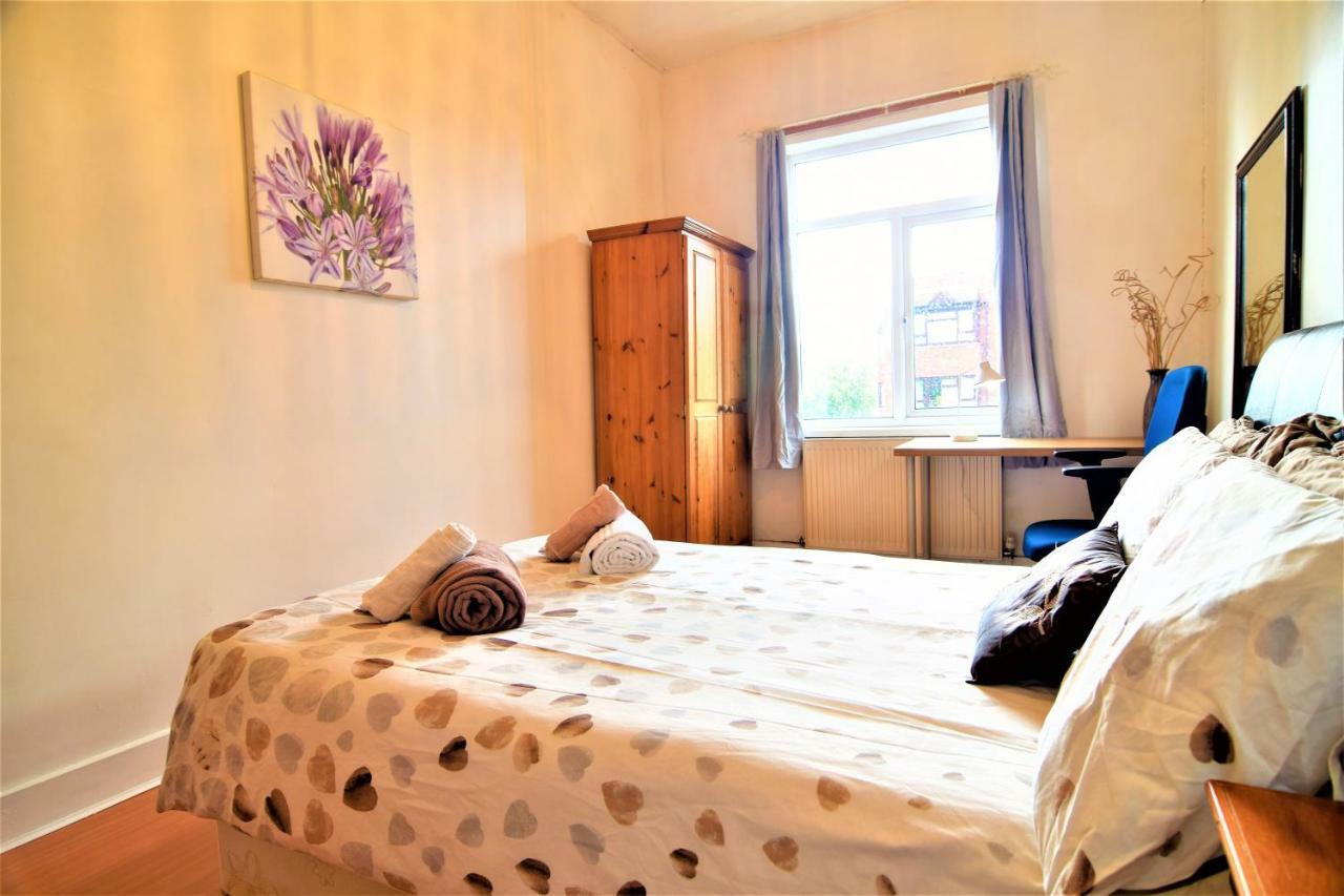 Manu'S Place Shared Apartments เบอร์มิงแฮม ภายนอก รูปภาพ
